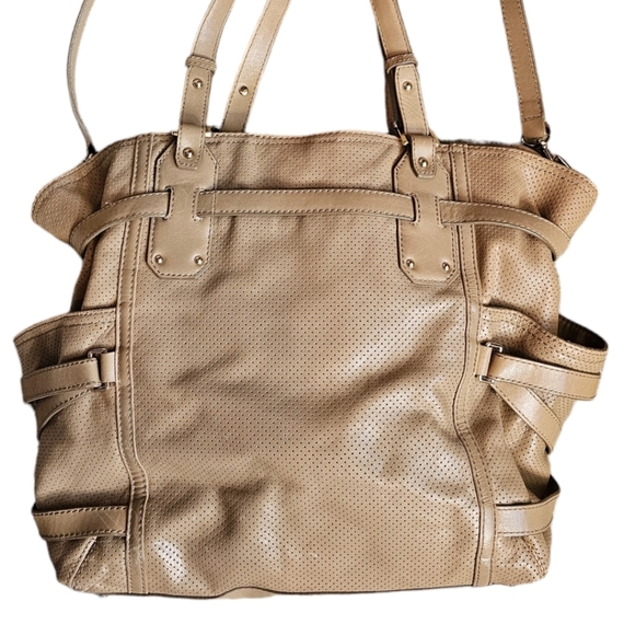 Michael Kors Tan Leather Gansevoort Tote Bag - Picture 4 of 8